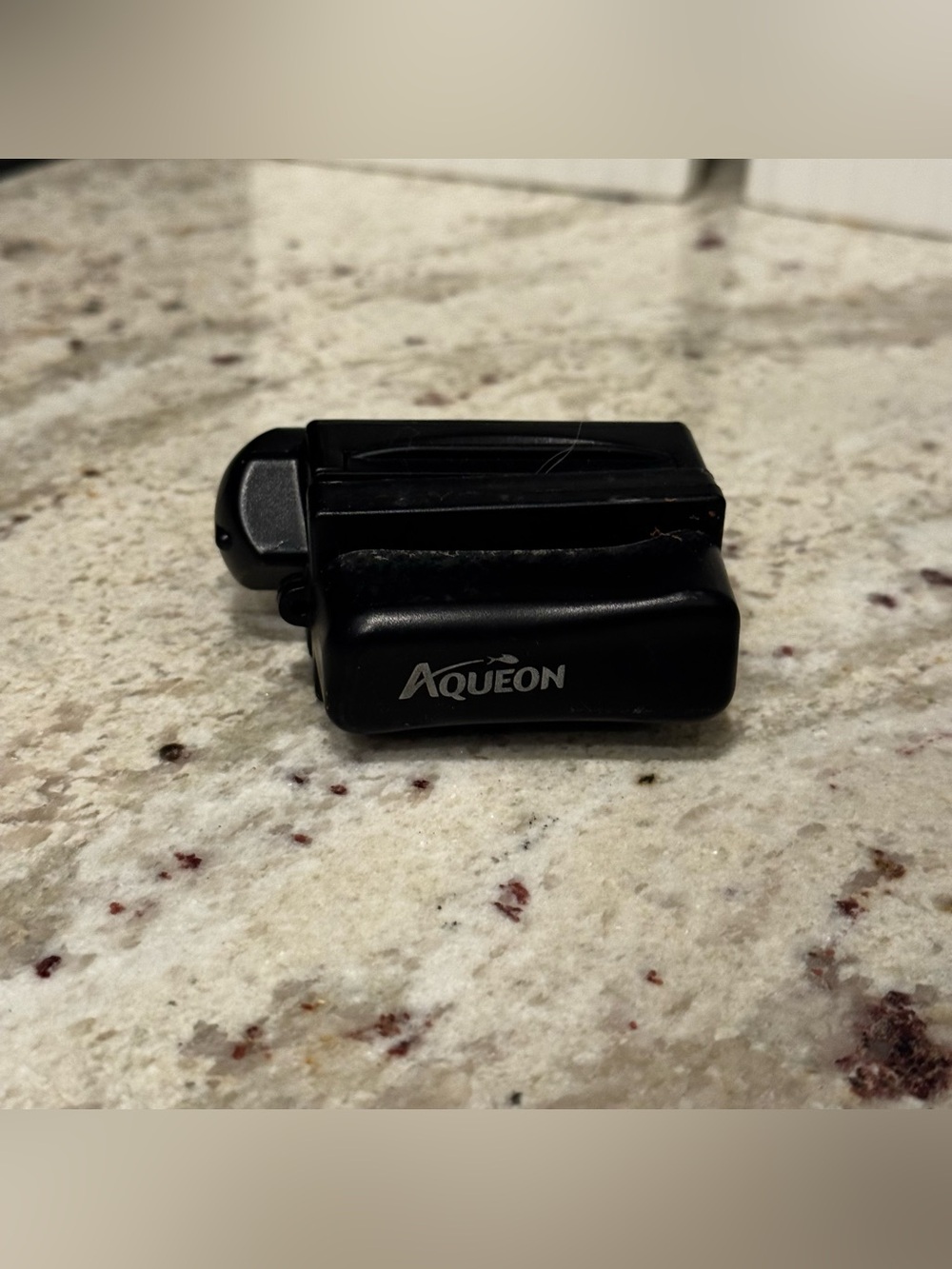 Aqueon Black Aquarium Glass Cleaning Magnet